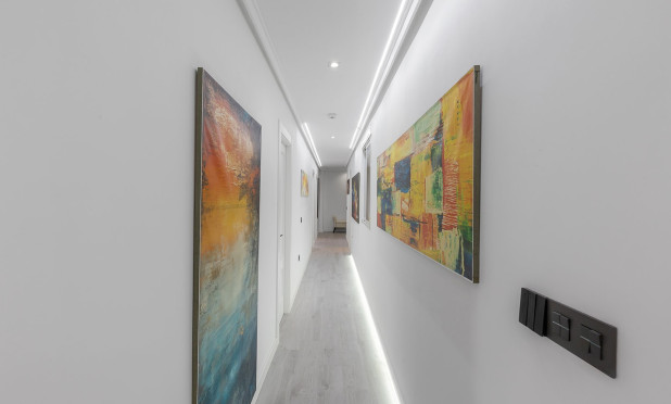 Odsprzedaż - Mieszkanie w bloku - Montesinos - Los Montesinos