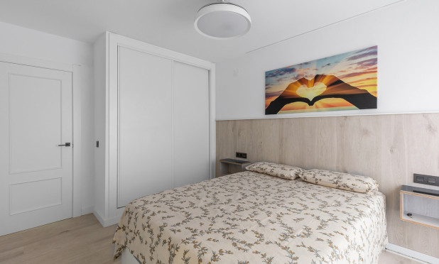 Odsprzedaż - Mieszkanie w bloku - Montesinos - Los Montesinos