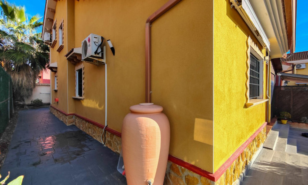 Resale - Villa - Guardamar del Segura - El Raso