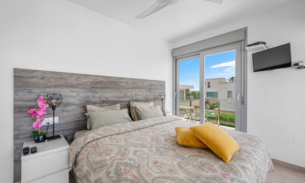 Revente - Villa - Orihuela Costa - Vistabella