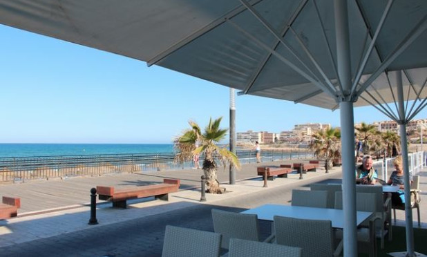 Revente - Villa - Orihuela Costa - La Zenia