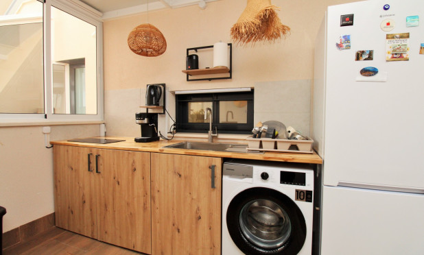 Reventa - Apartamento / piso - San Miguel de Salinas