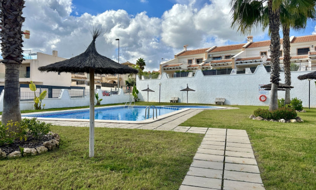 Wiederverkauf - Stadthaus - San Miguel de Salinas