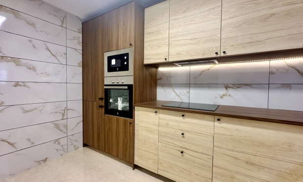 Wiederverkauf - Stadthaus - San Miguel de Salinas