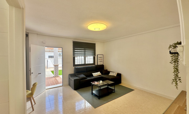 Wiederverkauf - Stadthaus - San Miguel de Salinas