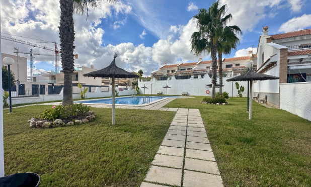 Wiederverkauf - Stadthaus - San Miguel de Salinas