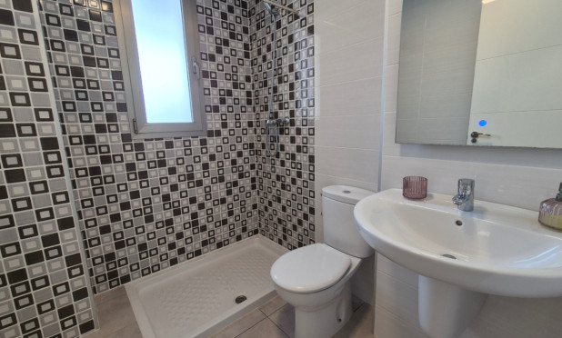 Odsprzedaż - Mieszkanie w bloku - Orihuela - Costa Blanca