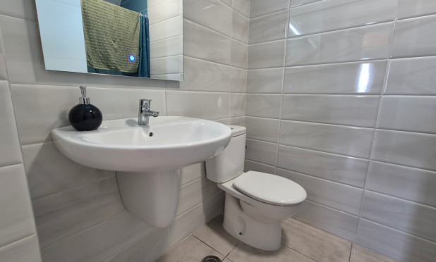 Odsprzedaż - Mieszkanie w bloku - Orihuela - Costa Blanca