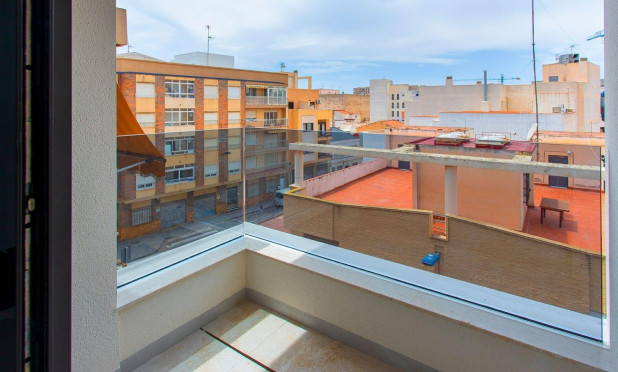 Resale - Apartment / flat - Torrevieja - Torrevieja Centro