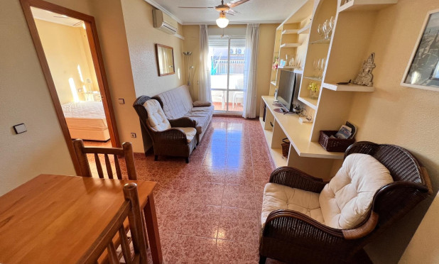 Herverkoop - Appartement / flat - Torrevieja - Centro