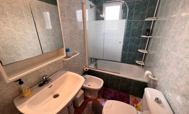 Herverkoop - Appartement / flat - Torrevieja - Centro