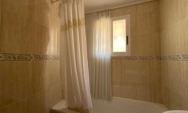 Herverkoop - Appartement / flat - Torrevieja - Playa de los locos
