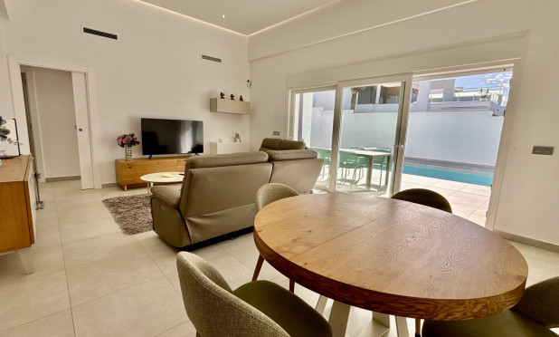 Obra nueva - Villa - Binijófar