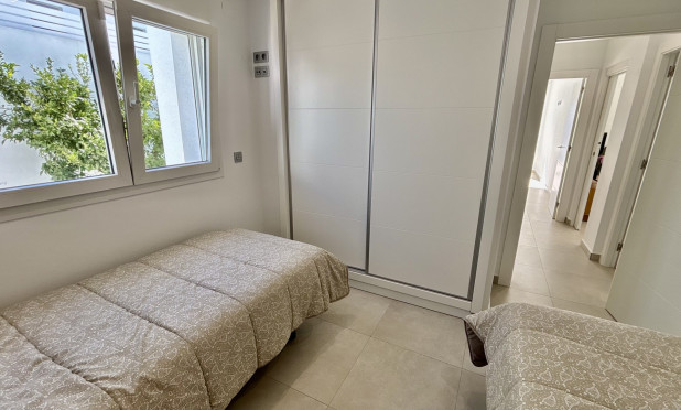 Obra nueva - Villa - Binijófar