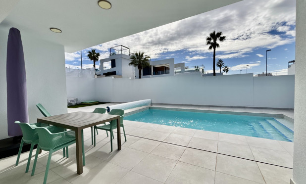 Obra nueva - Villa - Binijófar