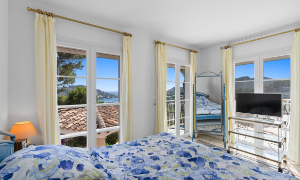 Resale - Villa - Port d'Andratx - Andratx