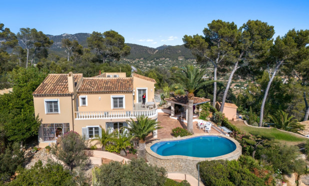 Resale - Villa - Port d'Andratx - Andratx