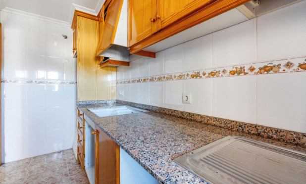 Resale - Apartment / flat - Torrevieja - Playa de los locos