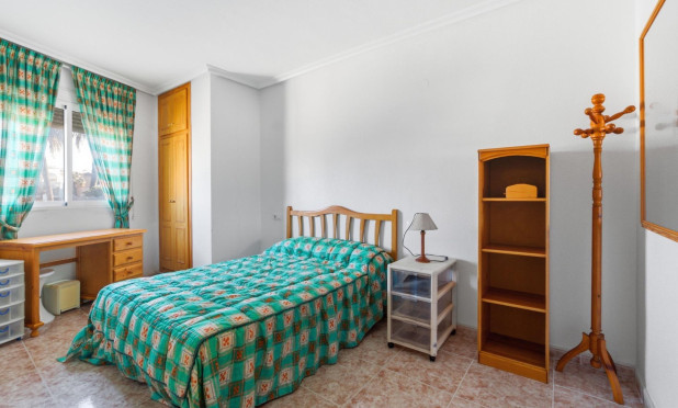 Resale - Apartment / flat - Torrevieja - Playa de los locos