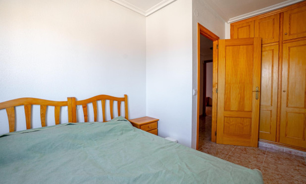 Resale - Apartment / flat - Torrevieja - Playa de los locos