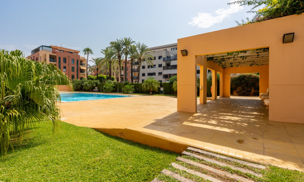 Resale - Apartment / flat - Denia - Port