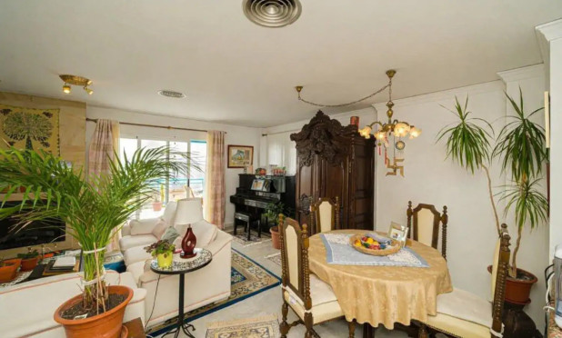 Resale - Apartment / flat - Denia - Les Marines - Las Marinas