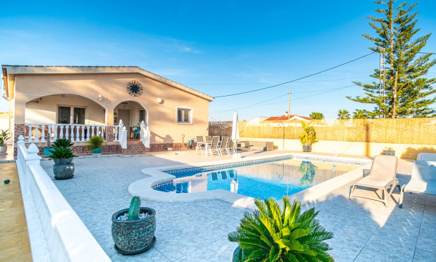 Odsprzedaż - Villa - Catral