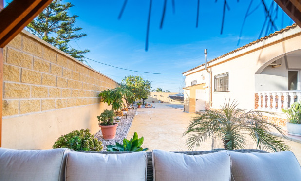 Odsprzedaż - Villa - Catral