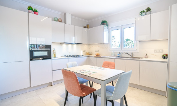 Odsprzedaż - Villa - Catral