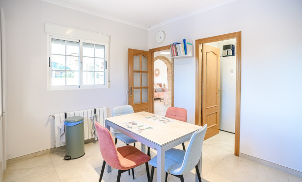 Odsprzedaż - Villa - Catral