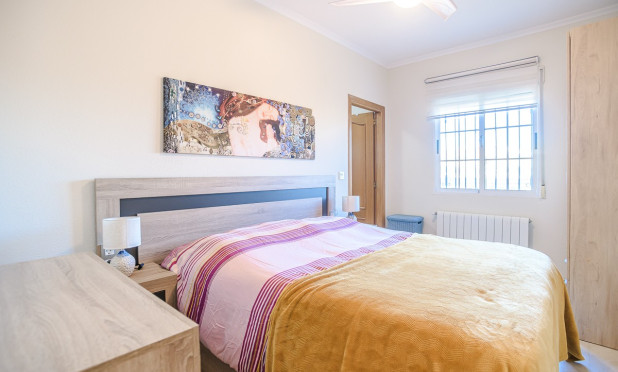 Odsprzedaż - Villa - Catral