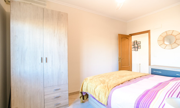 Odsprzedaż - Villa - Catral