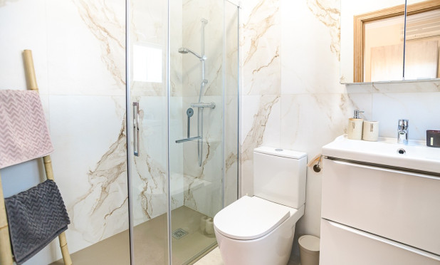 Odsprzedaż - Villa - Catral