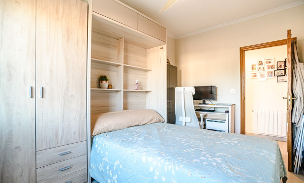 Odsprzedaż - Villa - Catral