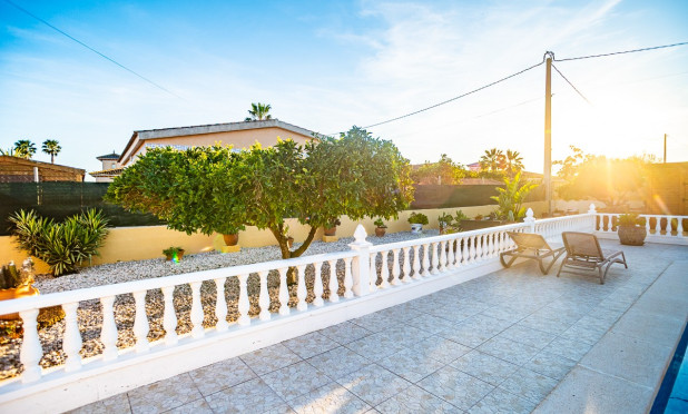 Odsprzedaż - Villa - Catral