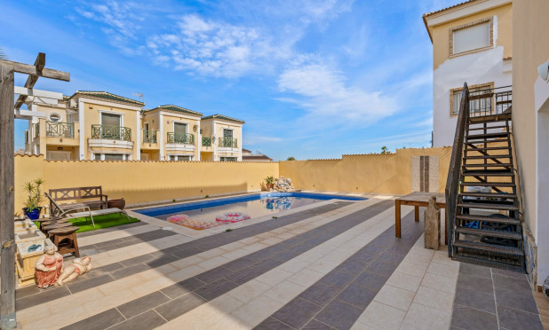 Reventa - Villa - Orihuela Costa - Castillo de Don Juan