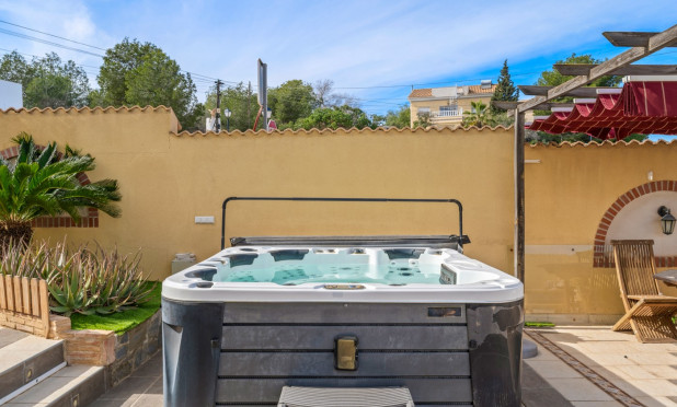 Reventa - Villa - Orihuela Costa - Castillo de Don Juan