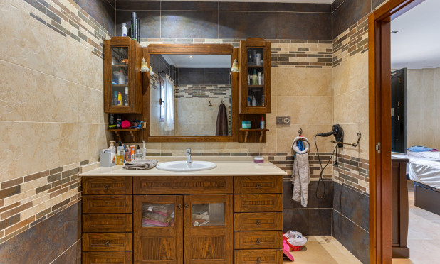 Revente - Villa - Montesinos - La Herrada