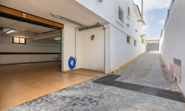 Revente - Villa - Montesinos - La Herrada