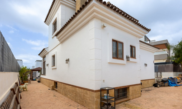 Revente - Villa - Montesinos - La Herrada