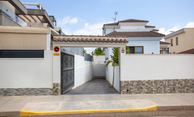 Revente - Villa - Montesinos - La Herrada