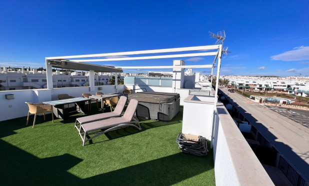 Resale - Apartment / flat - Orihuela - Vistabella Golf