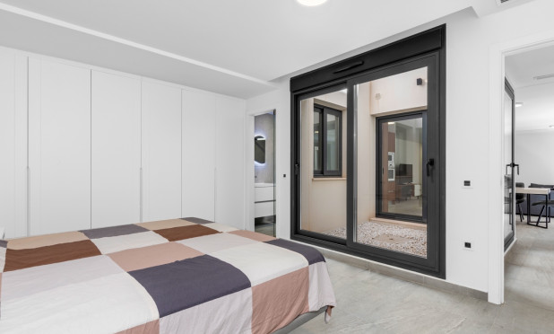 Resale - Villa - San Miguel de Salinas - Costa Blanca