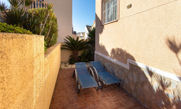 Resale - Finca / Country Property - Rojales - Pueblo