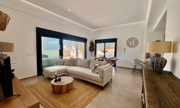 Neue Gebäude - Villa - Rafal