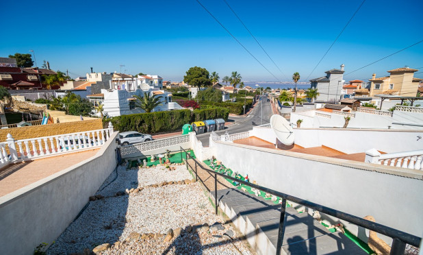 Resale - Apartment / flat - Orihuela Costa - Los Balcones