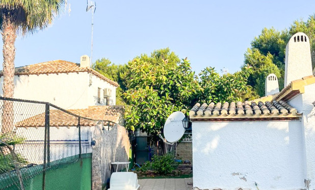 Resale - Villa - Orihuela Costa - Punta Prima