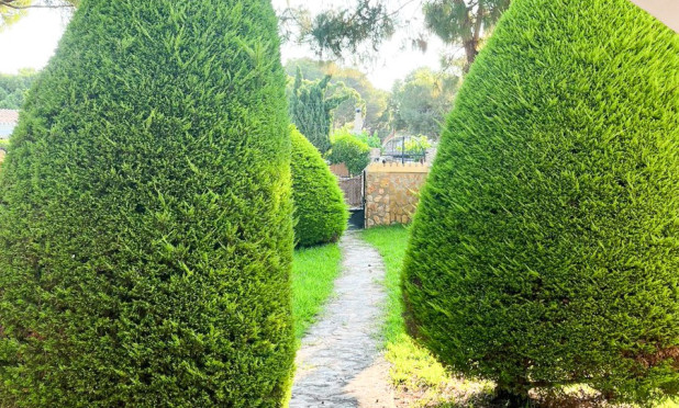 Resale - Villa - Orihuela Costa - Punta Prima