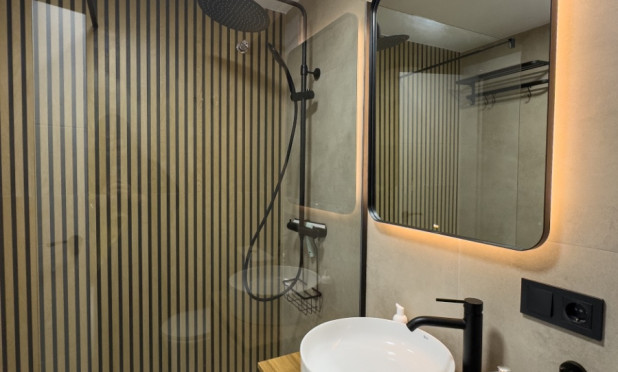 Reventa - Apartamento / piso - Torrevieja - torrevieja