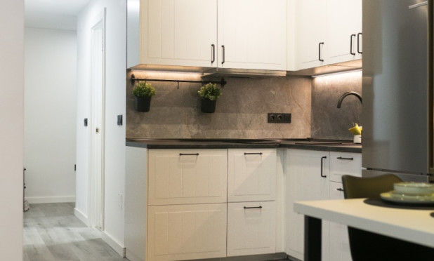 Reventa - Apartamento / piso - Torrevieja - torrevieja